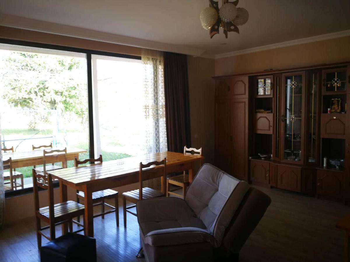 Nini'S Sweet House Hotel Matkhoji Kültér fotó